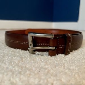Coach men’s brown leather belt with stitching Sz 34”